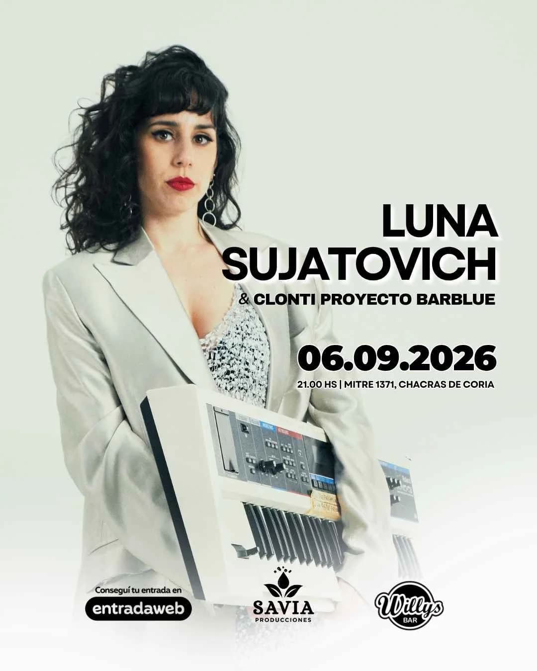 Suspendido > Luna Sujatovich